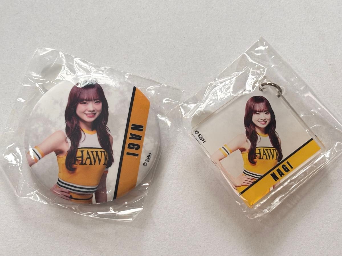 若鷹ガチャ ハニーズ ノア アクリルスタンド 缶バッジ アクキー セット