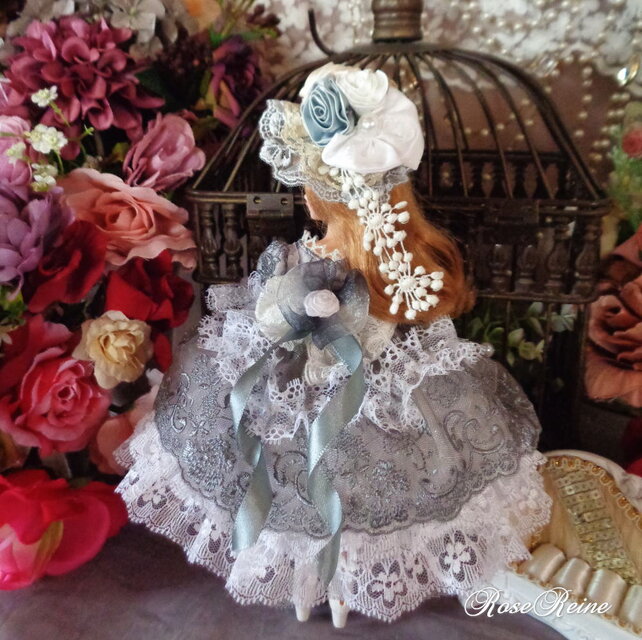 ロリータロマンス グレージュシンフォニーの優美なトリプルフリル