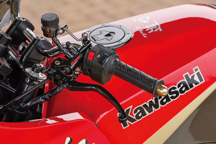 トレーディングガレージ ナカガワ GPZ900R（KAWASAKI GPZ900R