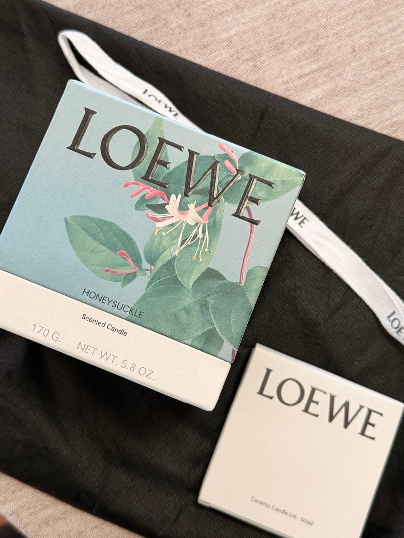 【未開封】LOEWE Honeysuckle キャンドル 170g フタ付き honeysuckle-velas-s.jpg?sw=621