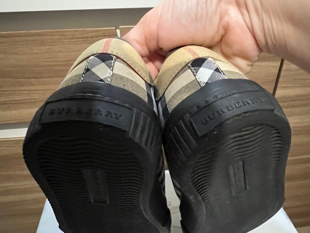 バーバリーチルドレン　スニーカー　サイズ31(19.5cm)