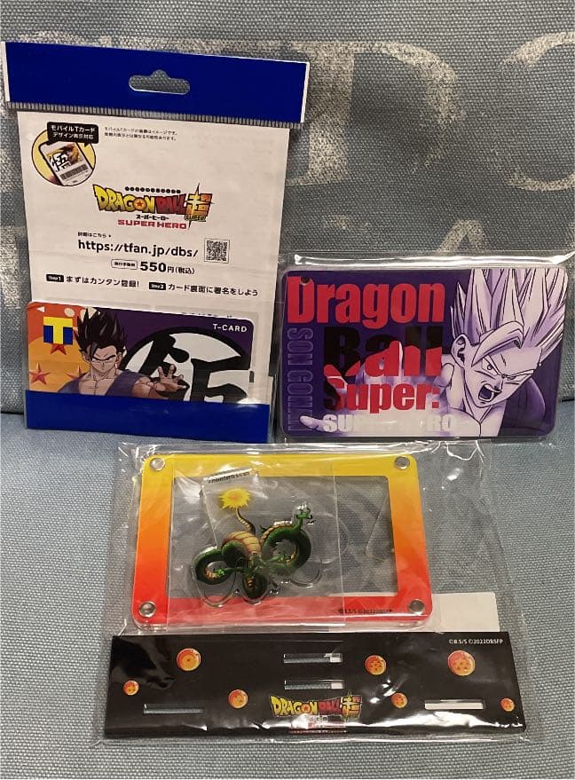 ドラゴンボール　Tカード孫悟飯　Tカードケース　アクリルスタンド ドラゴンボール】Tカードにピッコロ、悟飯、悟空、ベジータ、ガンマ1